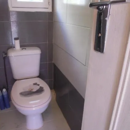 Confort,gare Tgv ,wifi,clim, Parking,pt Dejeuner Perpignan