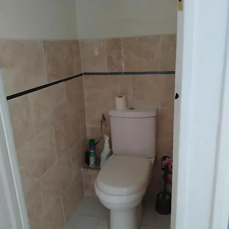 Confort,gare Tgv ,wifi, Clim, Parking, Avec Pt Dejeuner Compris Rum i privatbostad *