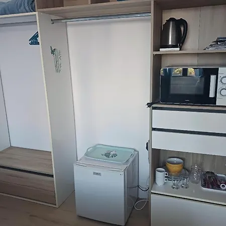 Climatisees Confort,gare ,wifi, Parking, Avec Pt Dejeuner Compris * Perpinyà